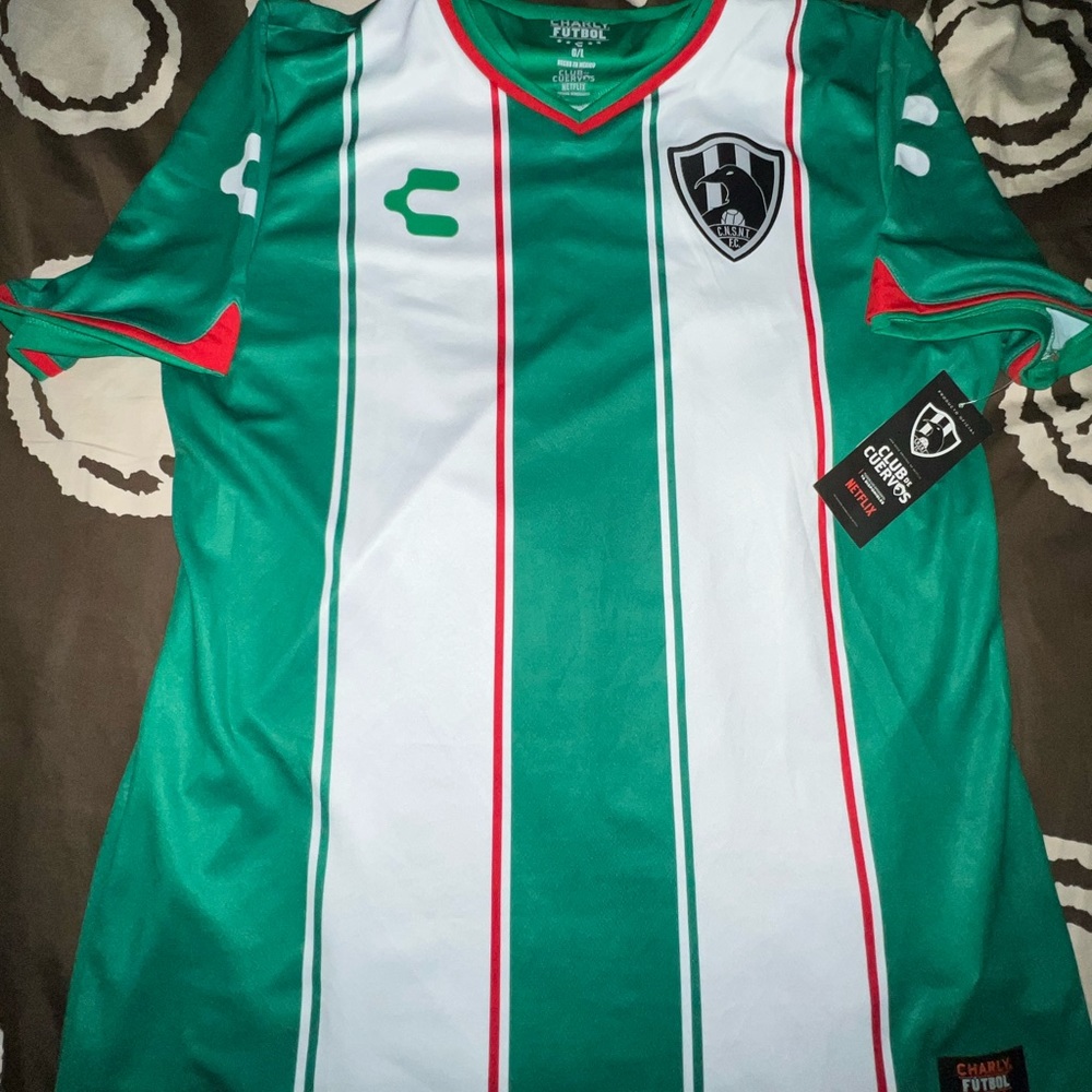 Club de Cuervos Jersey